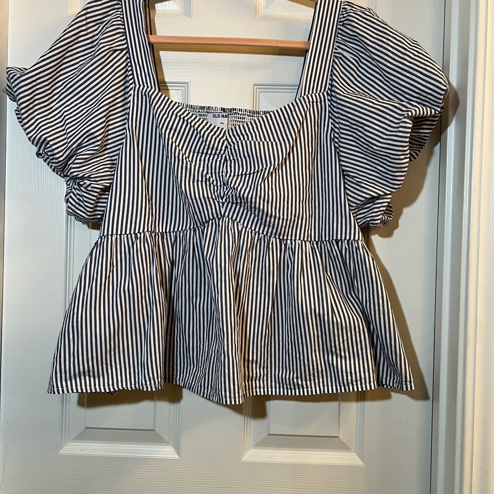 Old Navy Striped Puff Sleeve Blouse - Picture 2 of 4